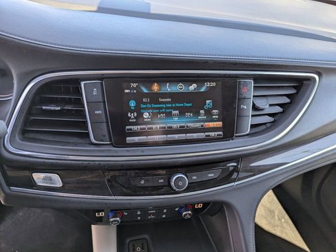 Used 2019 Buick Enclave Essence AWD/4WD image 15