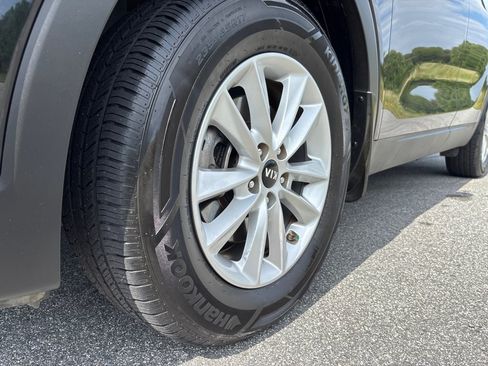 Used 2019 Kia Sorento L FWD image 9