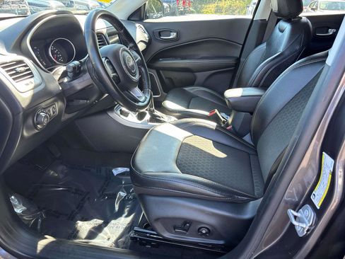 Used 2021 Jeep Compass Latitude w/ Convenience Group image 9