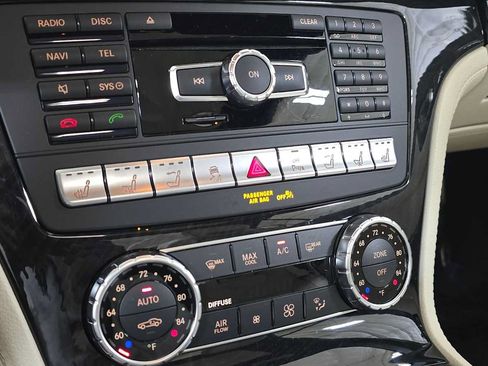 Used 2015 Mercedes-Benz SL 400 image 30