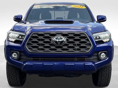Used 2022 Toyota Tacoma TRD Sport AWD/4WD image 8