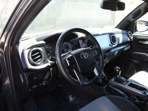 Used 2023 Toyota Tacoma TRD Off-Road image 14