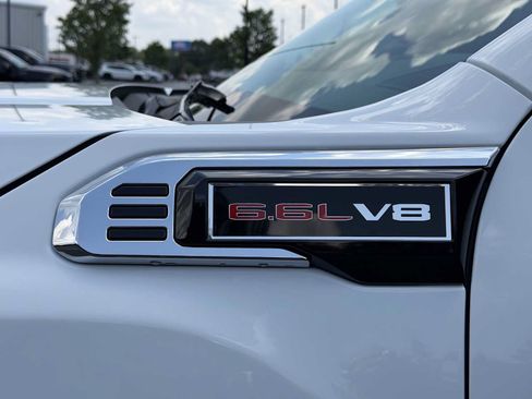 Used 2026 GMC Sierra 2500 Denali w/ Denali Reserve Package AWD/4WD image 14