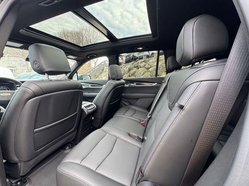 Used 2024 Cadillac XT6 Premium Luxury AWD/4WD image 18