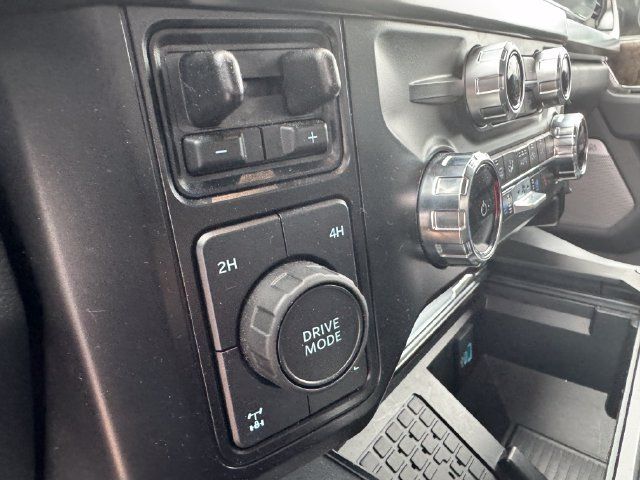 Used 2024 Ford F250 Lariat w/ Lariat Ultimate Package AWD/4WD image 10