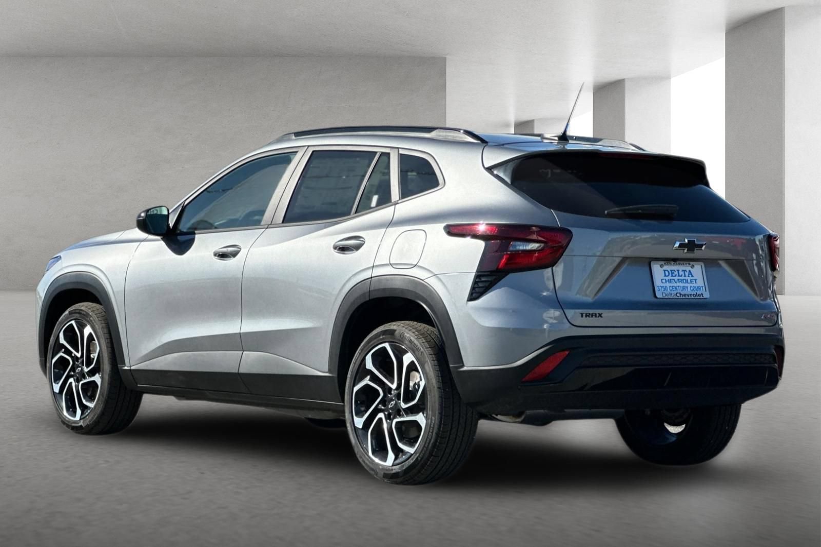 New 2026 Chevrolet Trax RS w/ Driver Confidence Package FWD image 6