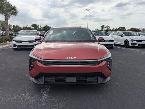 New 2026 Kia K4 FWD image 3