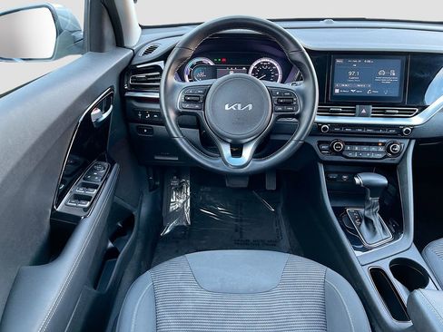 Certified 2022 Kia Niro LXS image 30