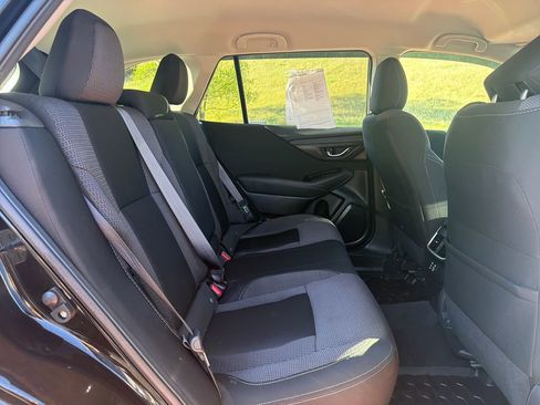 Used 2025 Subaru Outback Premium w/ Popular Package #1A AWD/4WD image 27