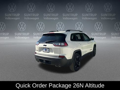 Used 2019 Jeep Cherokee Latitude Plus AWD/4WD image 7