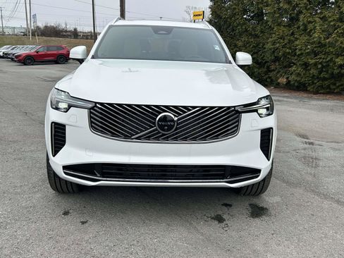 New 2026 Volvo XC90 B6 Plus image 8