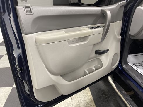 Used 2011 Chevrolet Silverado 1500 W/T image 10