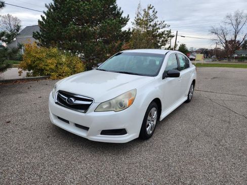 Used 2012 Subaru Legacy 2.5i image 3