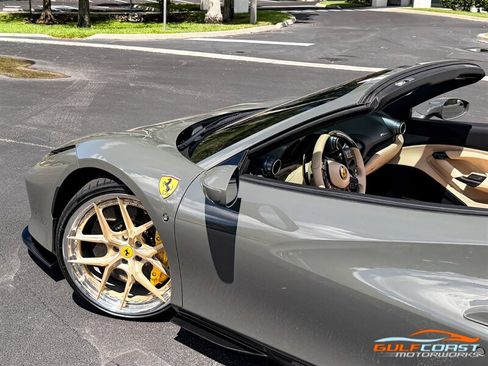 Used 2022 Ferrari F8 Tributo RWD image 47