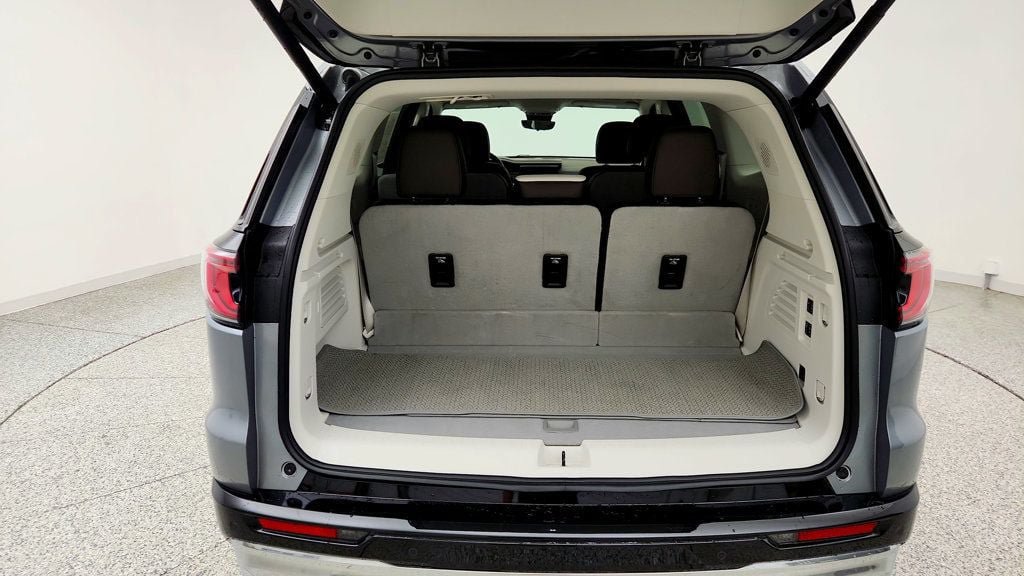 Used 2025 GMC Acadia Denali w/ Super Cruise Package FWD image 21