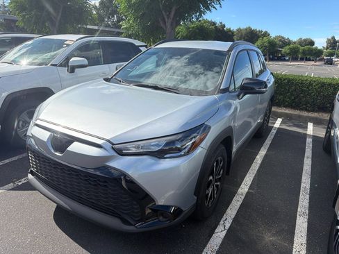 Used 2025 Toyota Corolla Cross AWD Hybrid image 4