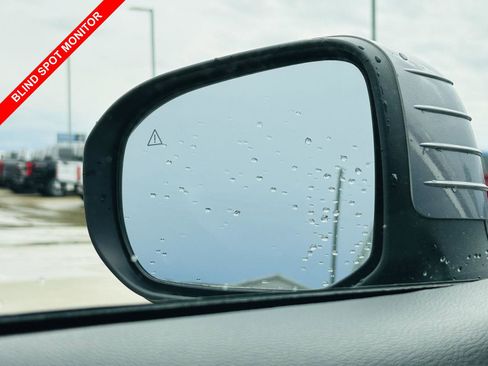 Used 2025 Kia Telluride S AWD/4WD image 8