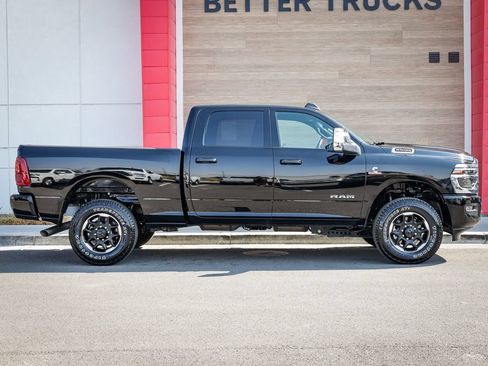 Used 2026 RAM 2500 Laramie AWD/4WD image 2