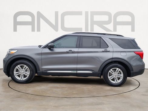 Used 2024 Ford Explorer XLT w/ Equipment Group 202A image 11