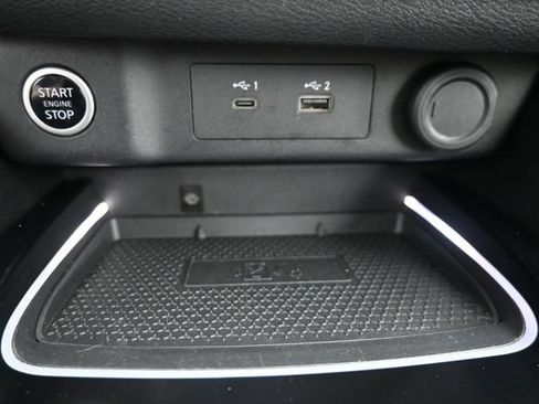 Used 2023 Nissan Rogue Platinum w/ Platinum Premium Package AWD/4WD image 32