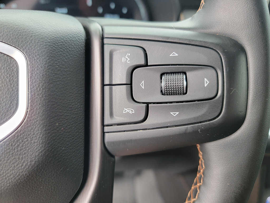 Used 2024 GMC Yukon XL AT4 AWD/4WD image 20