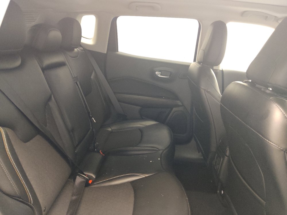 Used 2021 Jeep Compass Latitude w/ Sun and Sound Group FWD image 19
