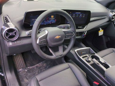 New 2026 Chevrolet Equinox LT w/ Convenience Package II image 10