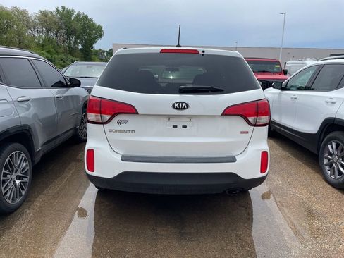 Used 2014 Kia Sorento LX FWD image 3