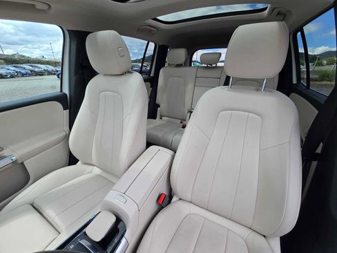 Used 2023 Mercedes-Benz GLB 250 4MATIC image 21