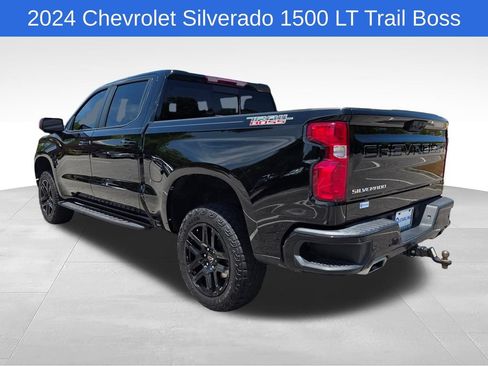 Used 2024 Chevrolet Silverado 1500 LT Trail Boss w/ LT Trail Boss Premium Package AWD/4WD image 6