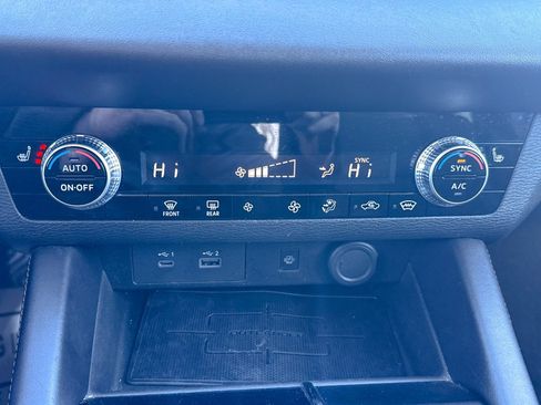 Used 2022 Mitsubishi Outlander SE image 31