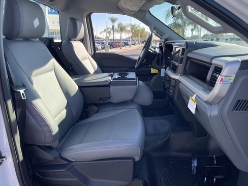 New 2026 Ford F250 XL w/ XL Chrome Package image 21
