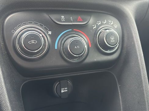 Used 2015 Dodge Dart SXT w/ Rallye Appearance Group image 20