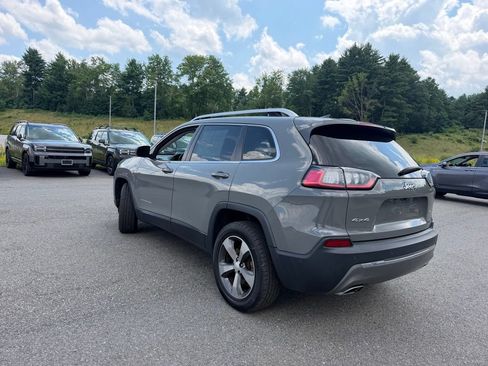 Used 2019 Jeep Cherokee Limited w/ Luxury Group AWD/4WD image 2