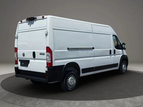 Used 2025 RAM ProMaster 2500 w/ Convenience Group FWD image 6