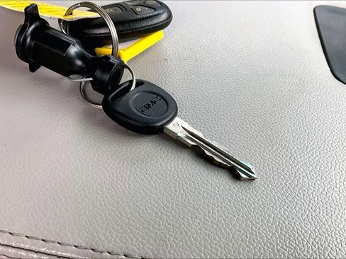 Used 2009 GMC Yukon XL SLE w/ Convenience Package image 14