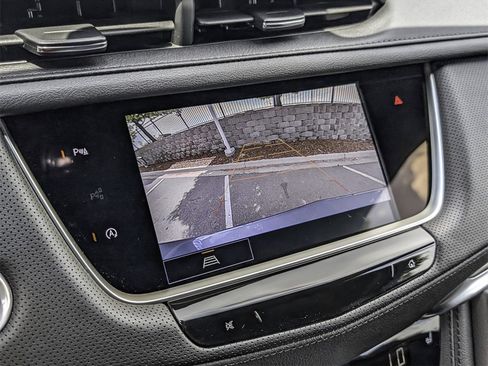 New 2025 Cadillac XT5 Luxury image 28