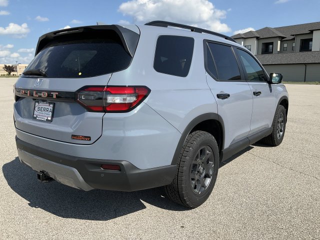 New 2026 Honda Pilot TrailSport image 14
