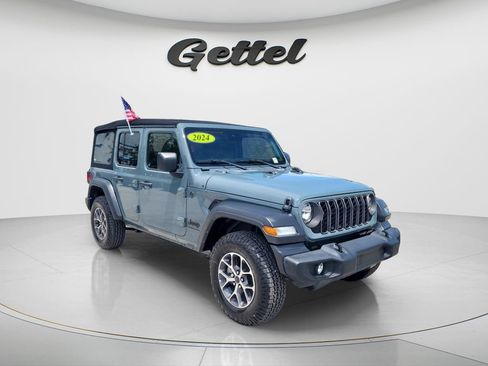 Used 2024 Jeep Wrangler Unlimited Sport AWD/4WD image 3