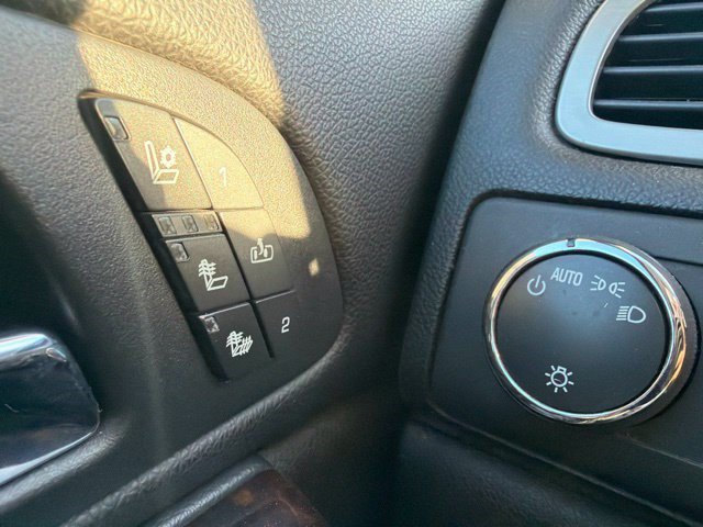 Used 2013 GMC Sierra 1500 Denali AWD/4WD image 25