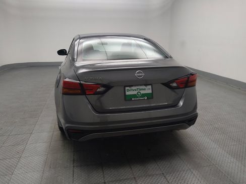 Used 2024 Nissan Altima 2.5 S FWD image 6