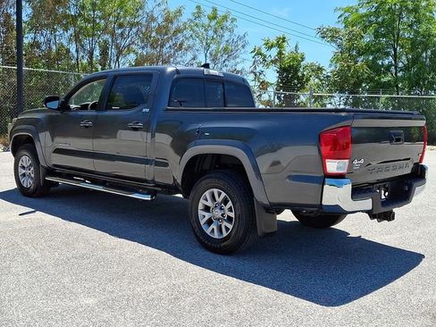Used 2017 Toyota Tacoma SR5 w/ Tow Package AWD/4WD image 7