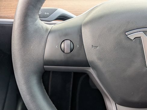 Used 2022 Tesla Model 3 Long Range image 15