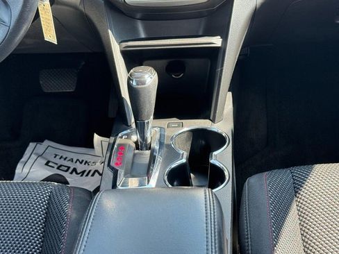 Used 2017 GMC Terrain SLE FWD image 14