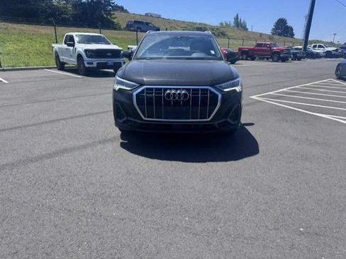 Used 2023 Audi Q3 2.0T Premium AWD/4WD image 3