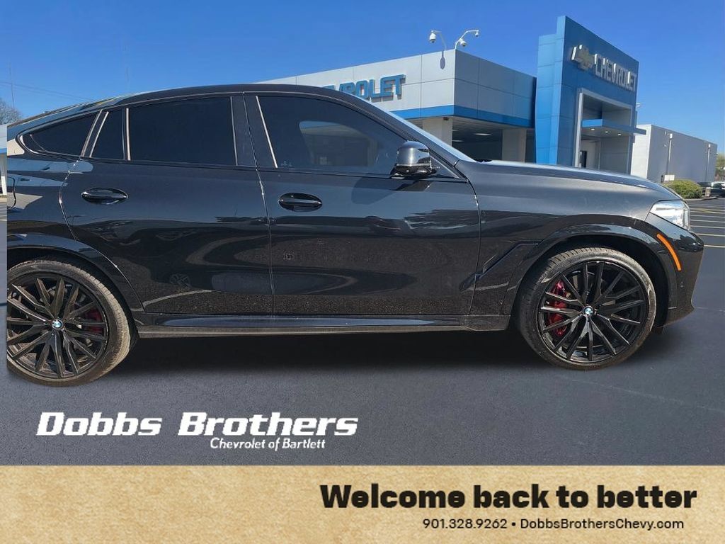 Used 2022 BMW X6 M50i w/ Executive Package AWD/4WD image 8