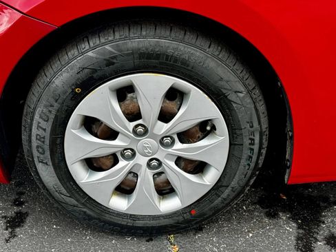 Used 2015 Hyundai Accent GLS image 22