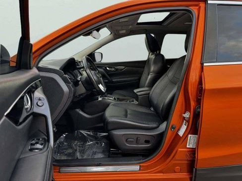 Used 2017 Nissan Rogue Sport SL w/ SL Premium Package AWD/4WD image 18