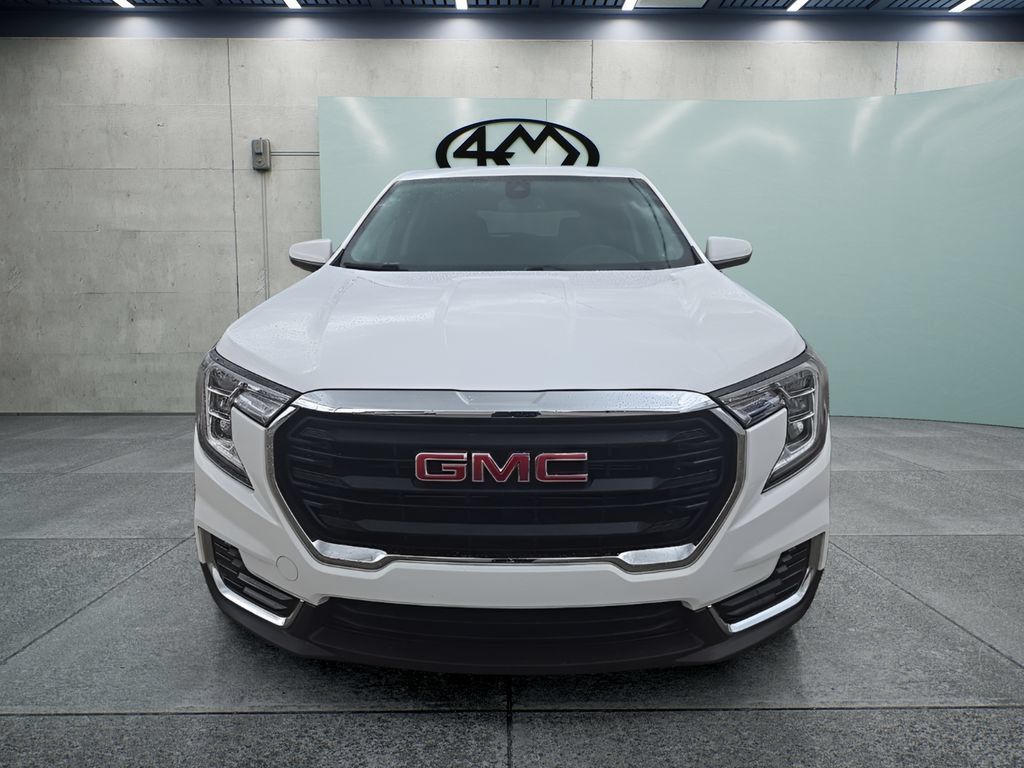 Used 2024 GMC Terrain SLE FWD image 8