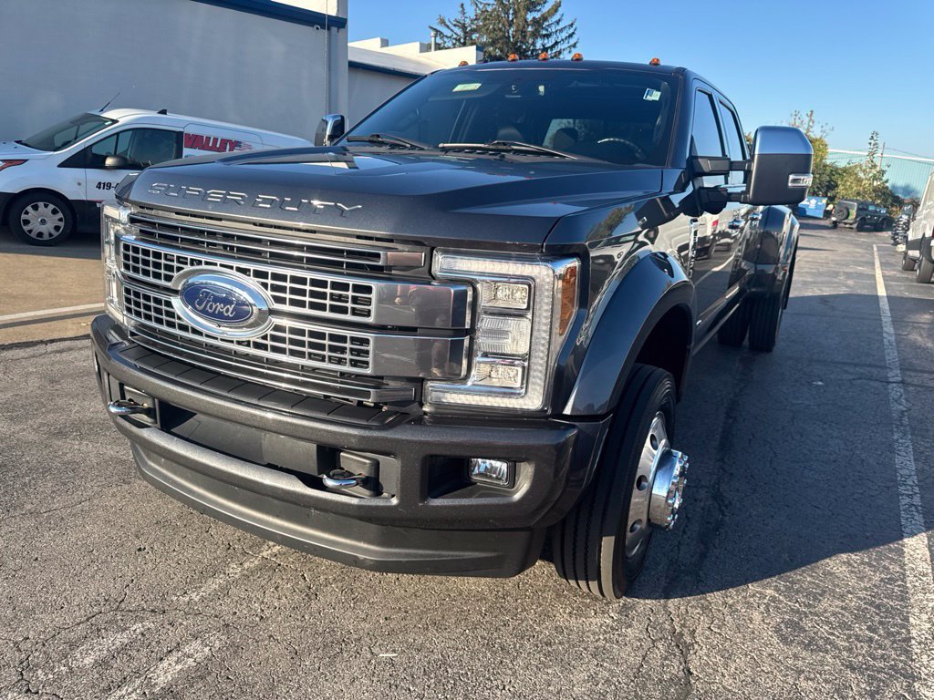 Used 2017 Ford F450 Platinum w/ Platinum Ultimate Package AWD/4WD image 54